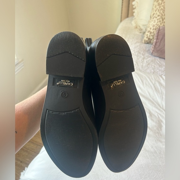 Black short Chelsea boot. Rain boots. Matte black, size 9 - Picture 3 of 3